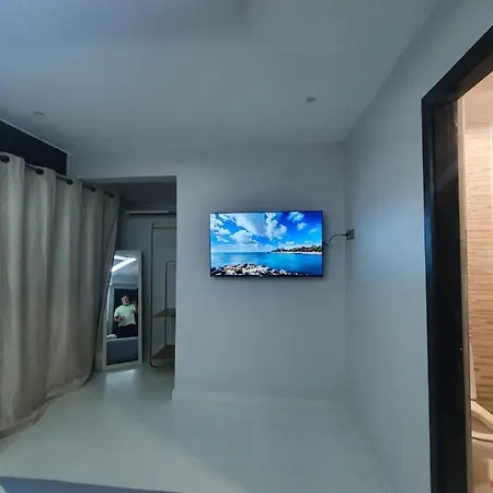Kech Vacations Friendly 2 Bedroom Luxury Apartment